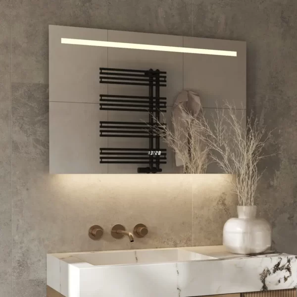 Sidevisning moderne badeværelse spejl med led-lys ur og antidug 90x70 cm