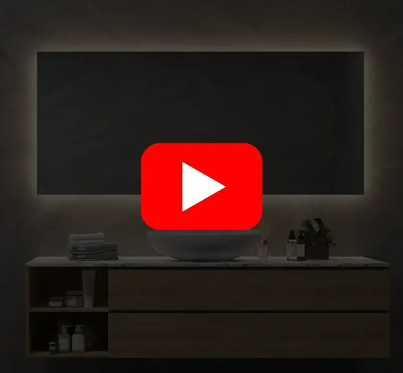 Video af spejl i 160×70 cm med antidug, baggrundsbelysning og dæmpbar lysstyring
